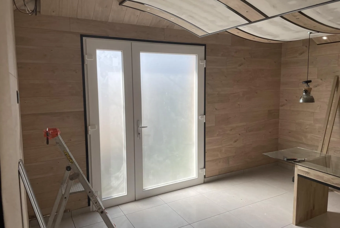 Appartement rénové à Dogneville - 1 chambre, parking, idéalement situé 