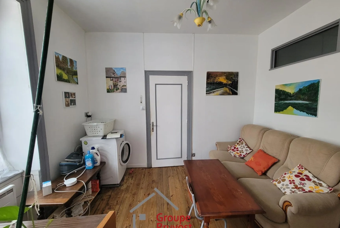 Belle maison de village avec grand potentiel à La Pacaudière (135 m²) 