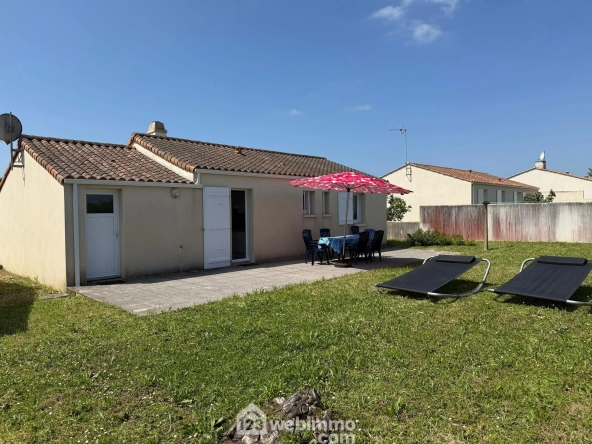 Maison de plain-pied de 65 m² à Longeville-sur-Mer, proche des plages