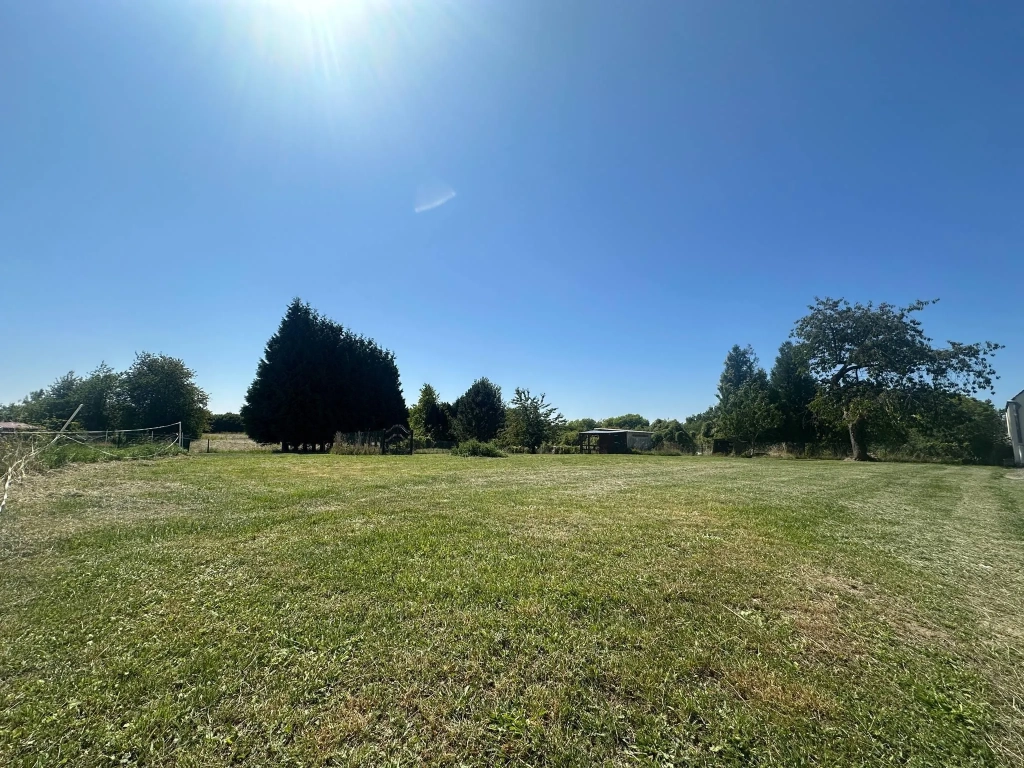 Terrain constructible de 752 m² à Monthenault - Opportunité à saisir