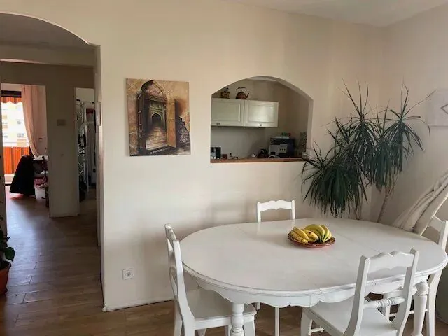 Belle appartement 3 pièces avec vue mer et terrasse à Cagnes-sur-Mer 