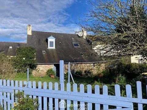 Maison en pierre à Plourivo avec jardin, proximité de Paimpol et authenticité 