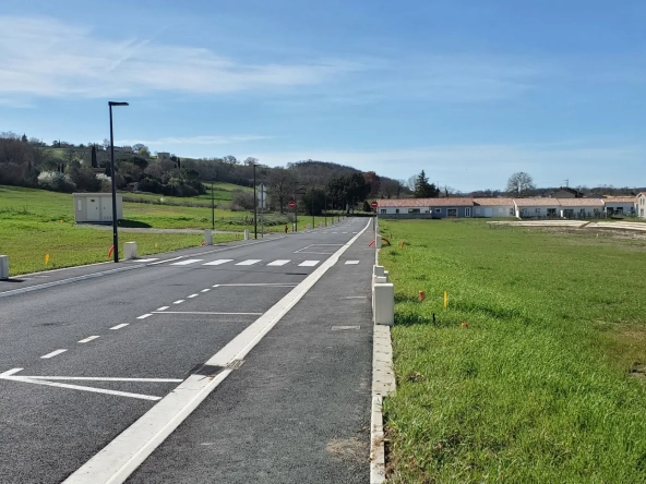 Terrain à bâtir de 220m² au Sequestre avec exonérations fiscales et proximité écoles