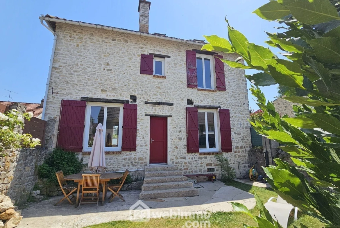 Maison en pierre de 120 m² à vendre à Boutigny-sur-Essonne avec garage et jardin 