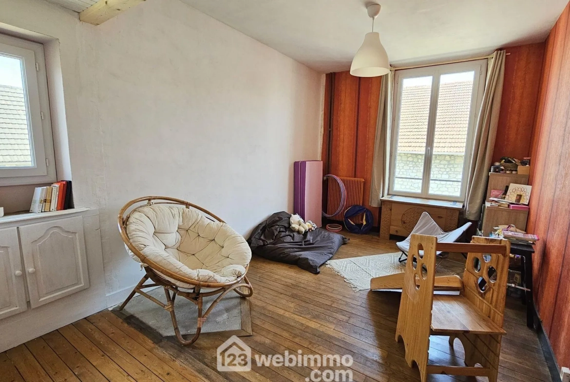 Maison en pierre de 120 m² à vendre à Boutigny-sur-Essonne avec garage et jardin 