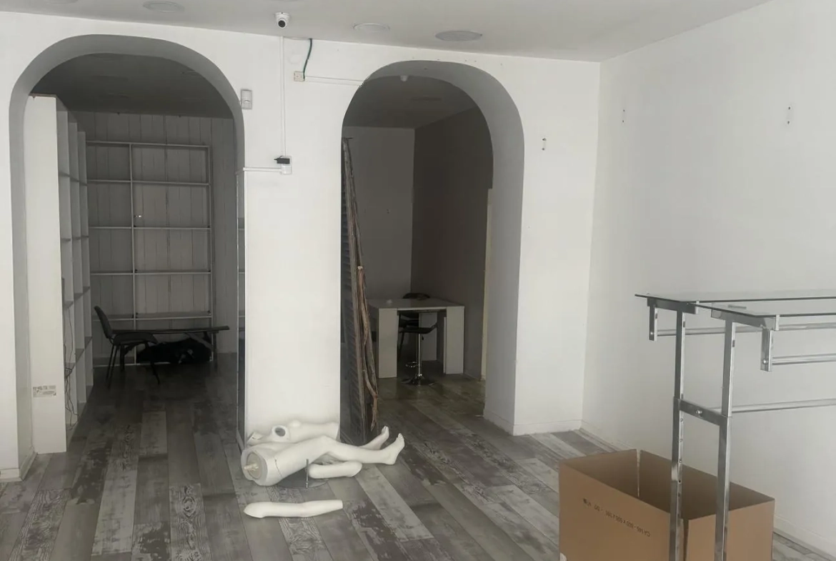 Local commercial de 70 m² à louer à Lyon 6ème — Secteur en pleine transformation 