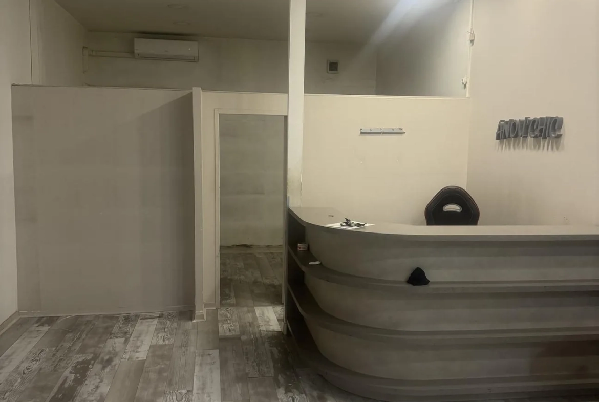 Local commercial de 70 m² à louer à Lyon 6ème — Secteur en pleine transformation 