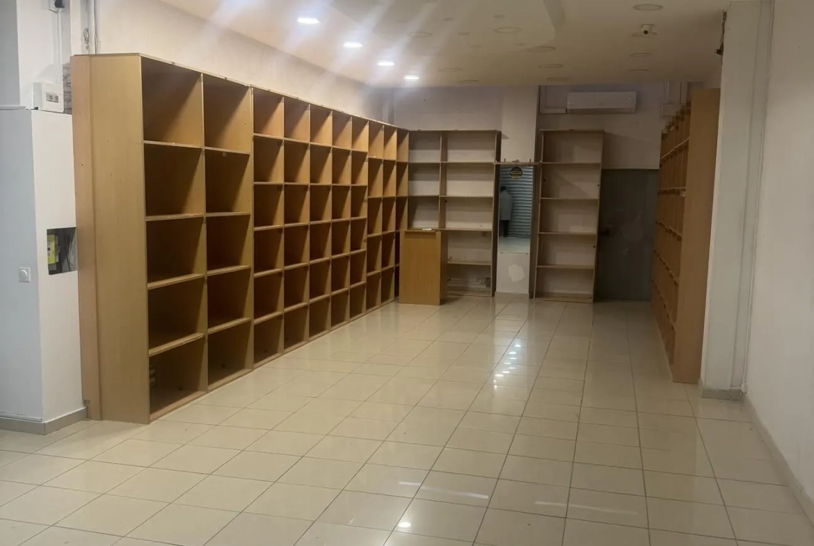 Local commercial de 70 m² à louer à Lyon 6ème — Secteur en pleine transformation 