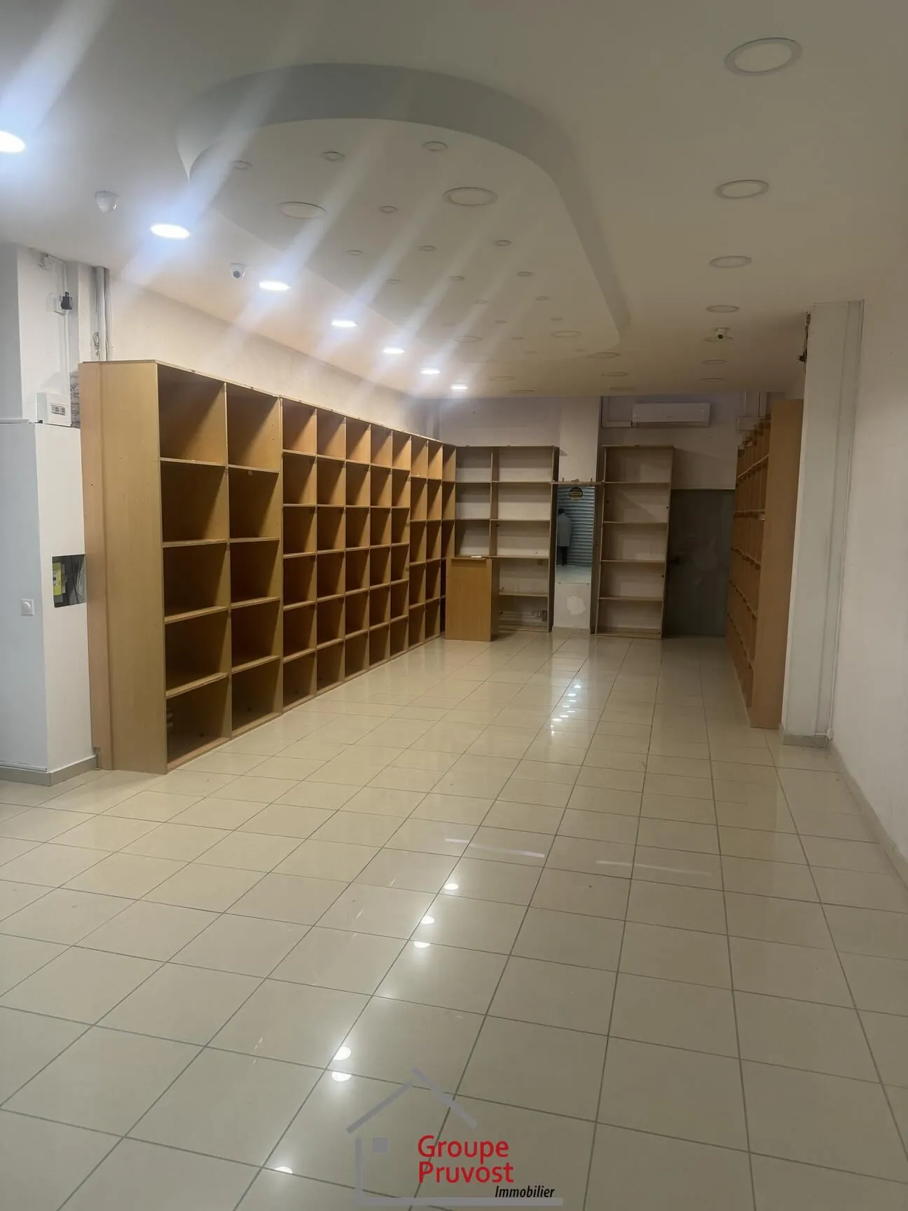 Local commercial de 70 m² à louer à Lyon 6ème — Secteur en pleine transformation 