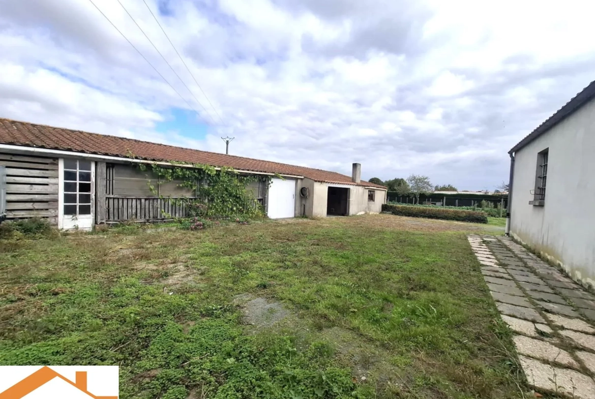 Maison en Centre Bourg avec Garage et Terrain, Les Lucs-sur-Boulogne 