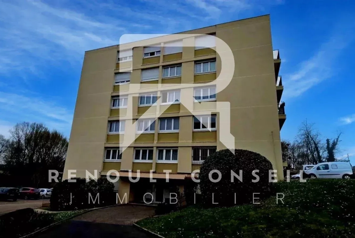 Appartement F3 avec balcon et garages à Saint-Aubin-lès-Elbeuf 