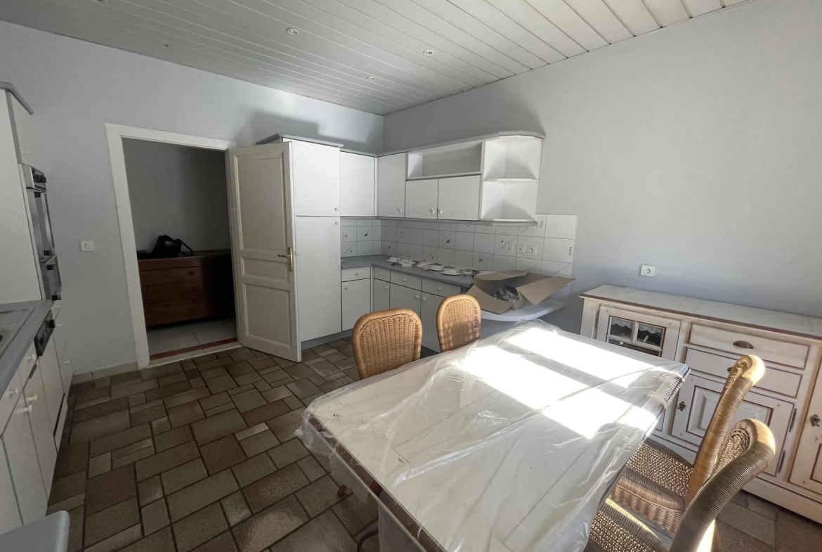 Appartement bourgeois lumineux de 154 m² au cœur d'Épinal 