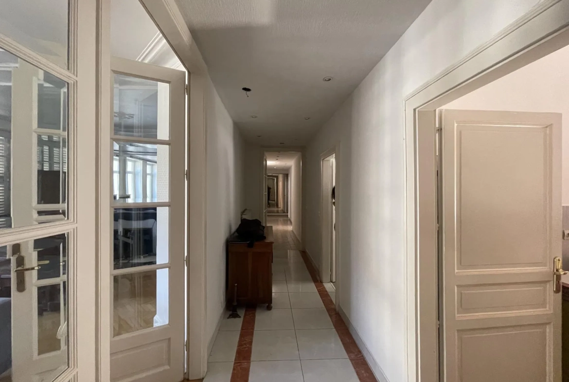 Appartement bourgeois lumineux de 154 m² au cœur d'Épinal 