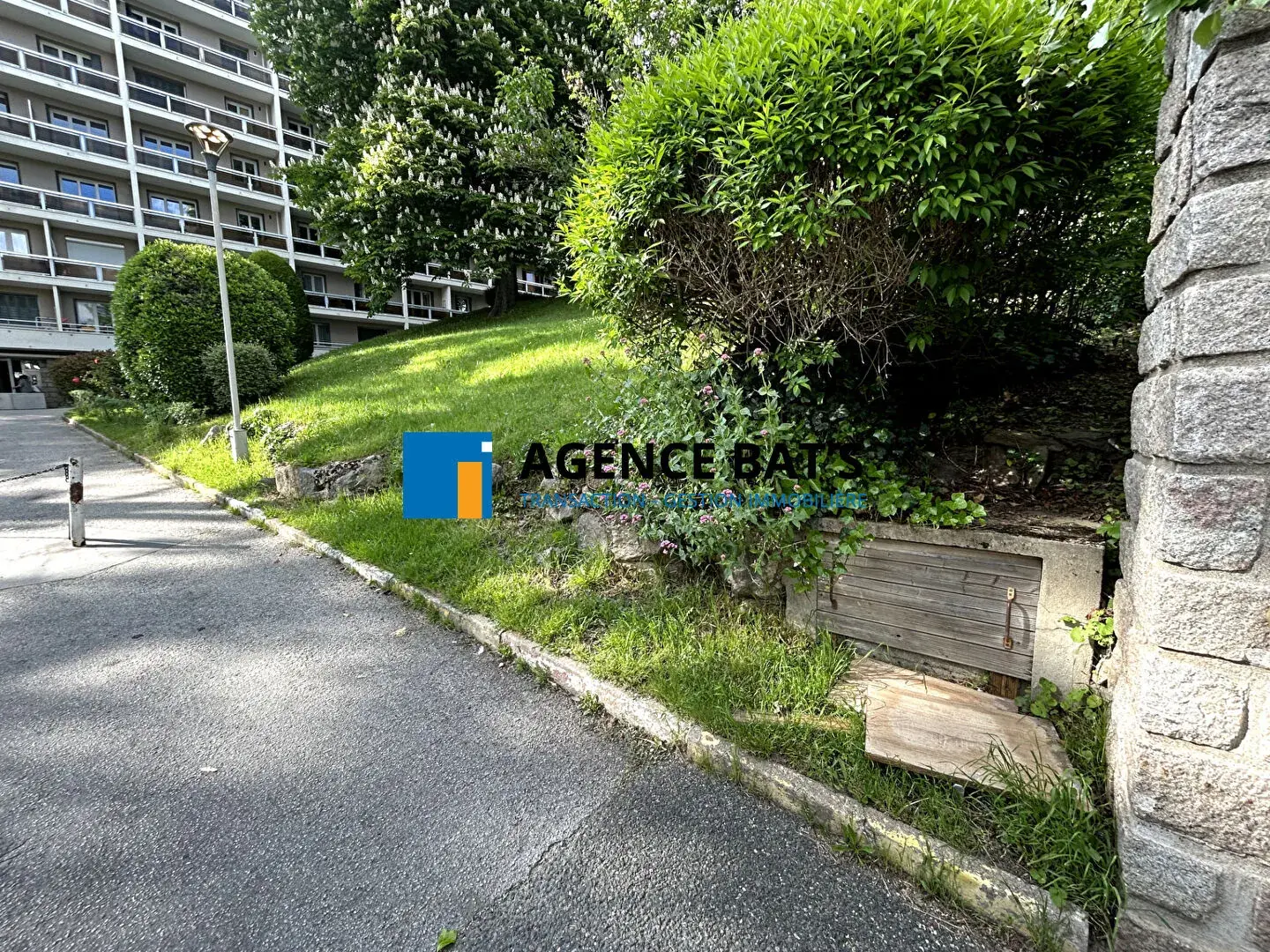 Appartement T3-T4 de 70 m² avec balcon à Saint-Étienne 