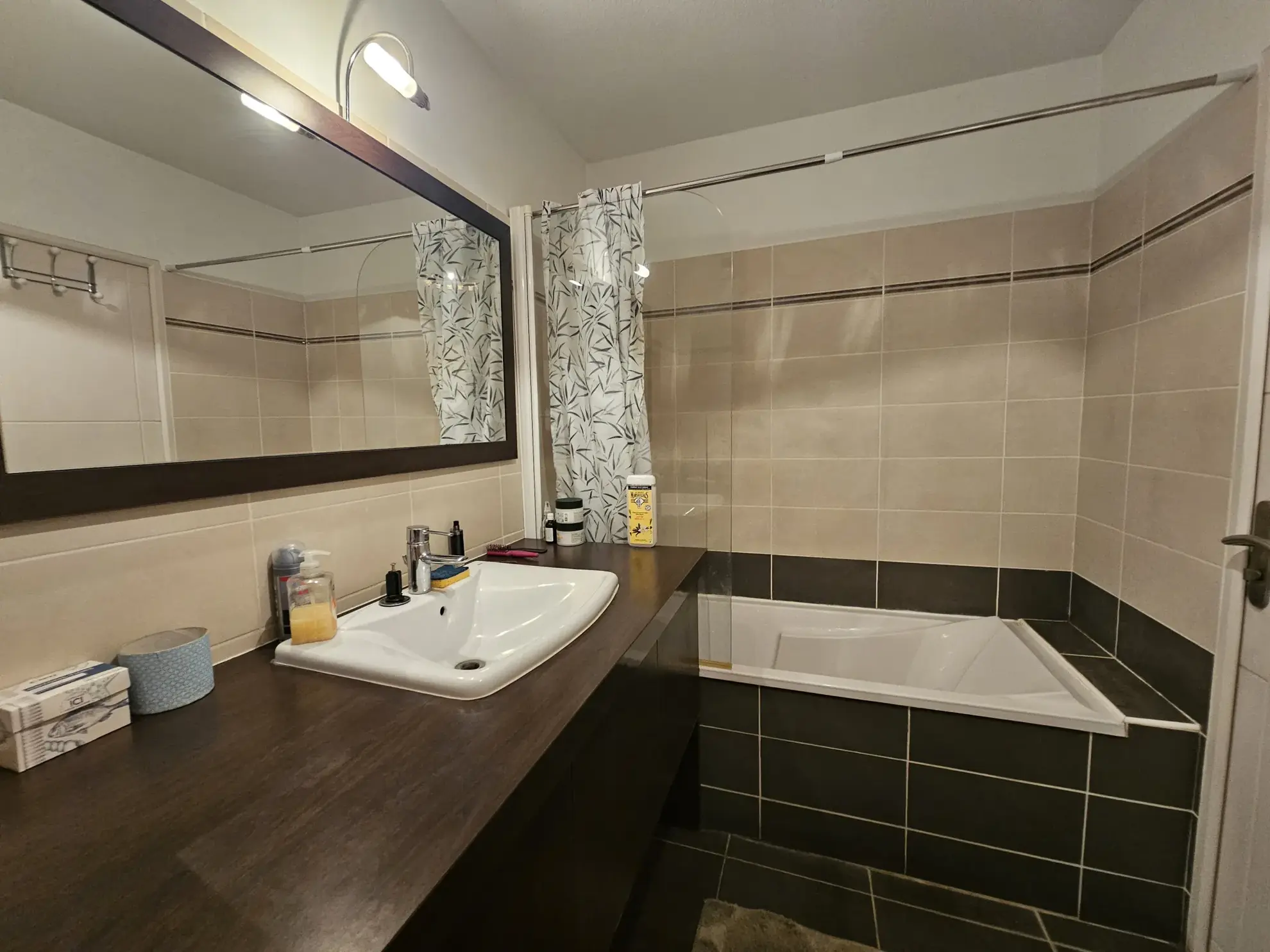 Appartement T2 loué avec terrasse et parking à Jacou - Investissement immobilier 