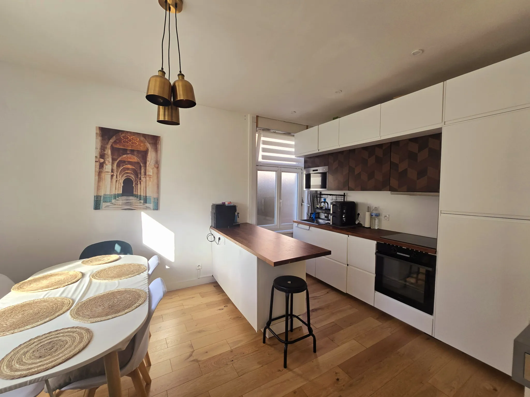 Maison rénovée à Lambersart Canteleu avec 3 chambres, cave et potentiel locatif 