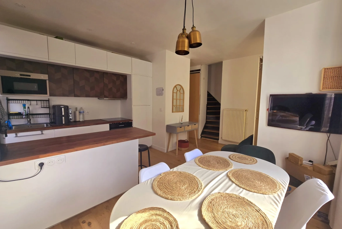 Maison rénovée à Lambersart Canteleu avec 3 chambres, cave et potentiel locatif 