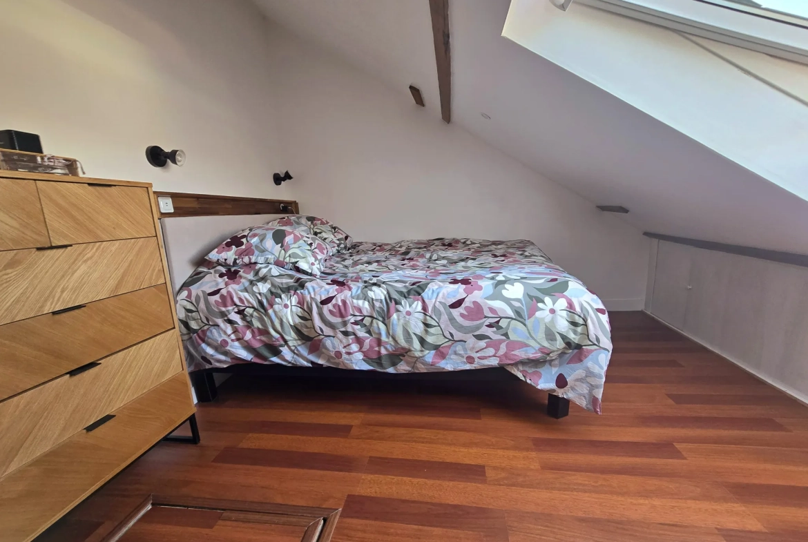 Maison rénovée à Lambersart Canteleu avec 3 chambres, cave et potentiel locatif 