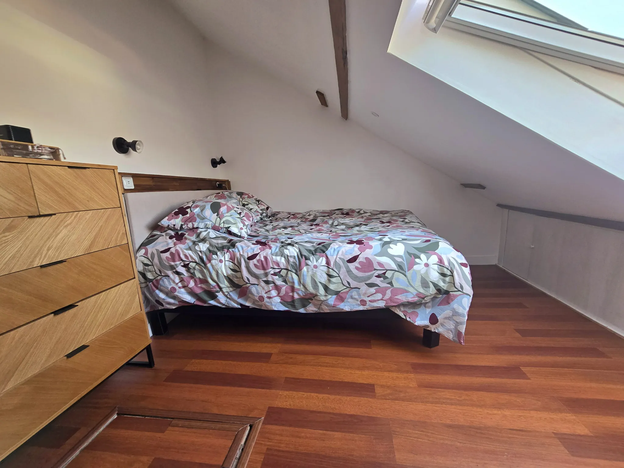 Maison rénovée à Lambersart Canteleu avec 3 chambres, cave et potentiel locatif 