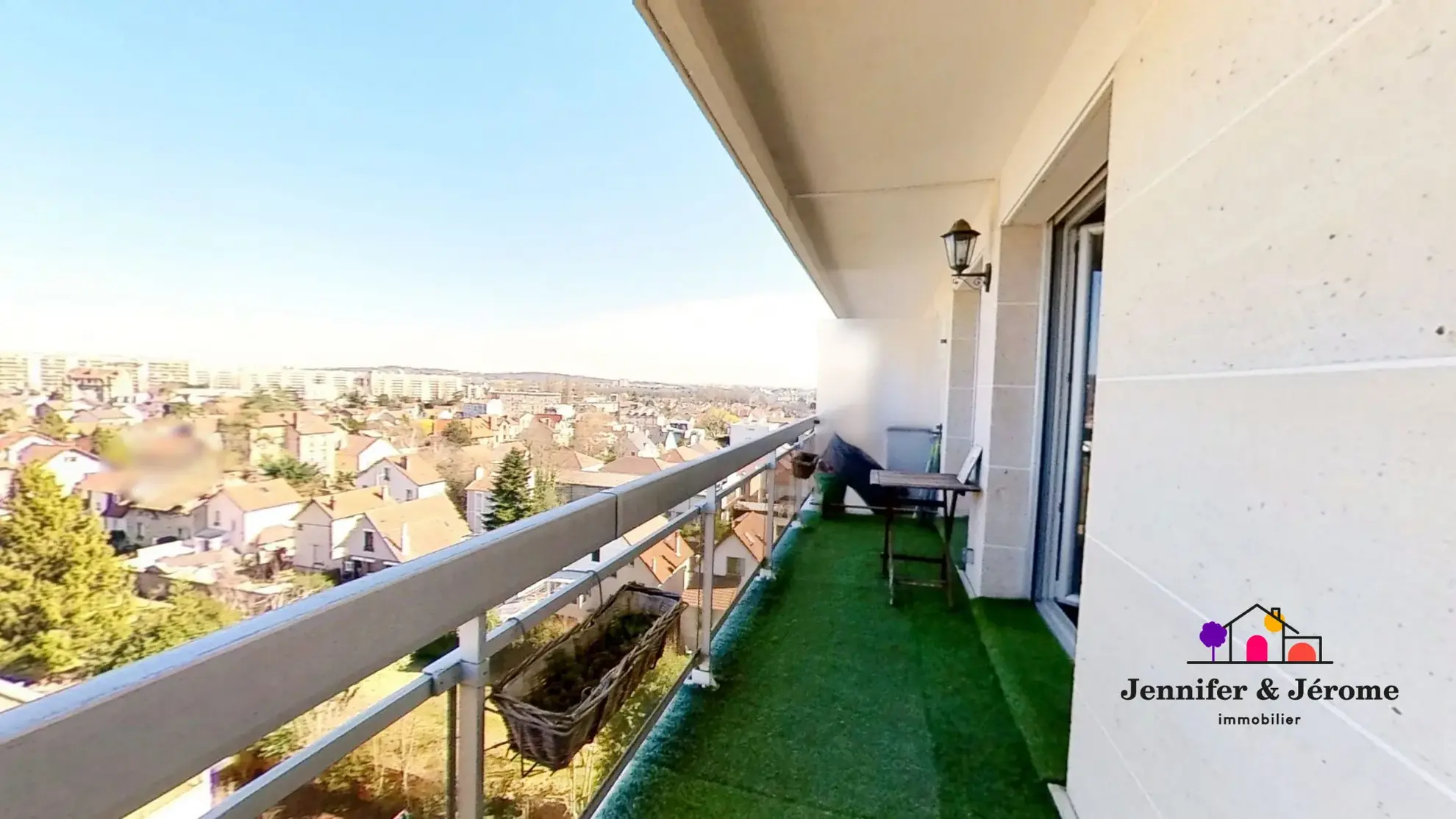 Appartement T1 à Montmorency avec Vue Dégagée et Balcon 