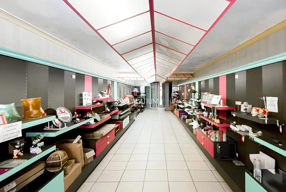 Boutique de décoration à vendre en centre-ville de Digne-les-Bains, emplacement de premier choix 