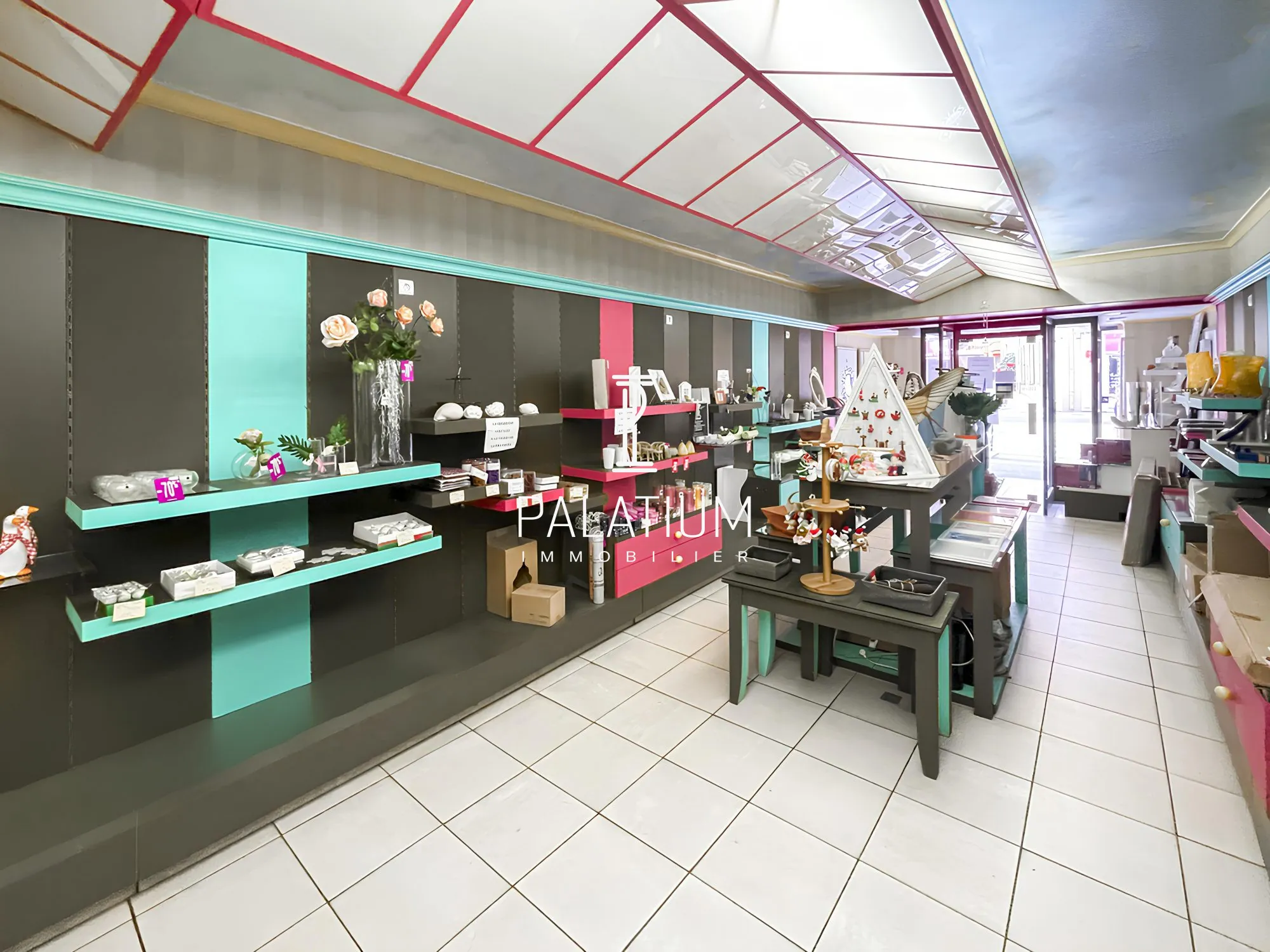 Boutique de décoration à vendre en centre-ville de Digne-les-Bains, emplacement de premier choix 