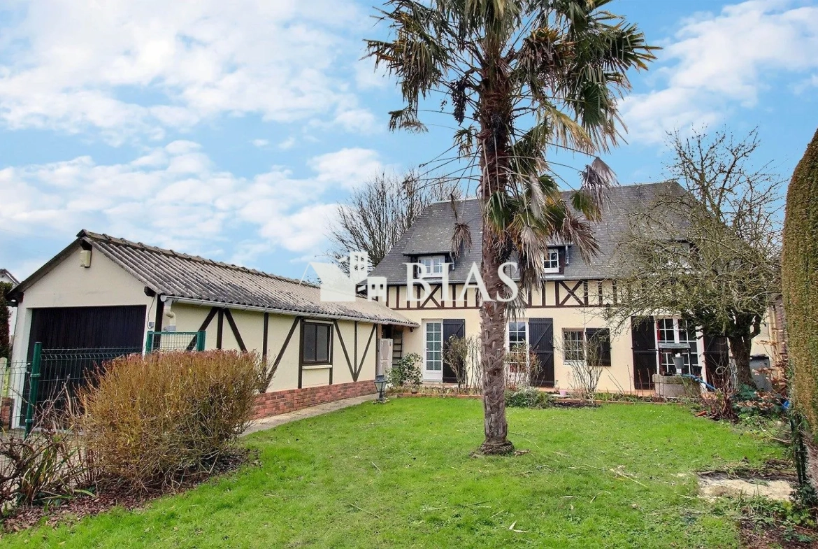 Maison normande à Bourg-Achard avec garage et terrain 340 m² 