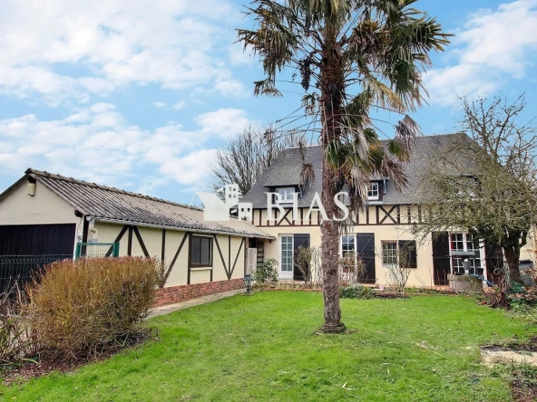 Maison normande à Bourg-Achard avec garage et terrain 340 m²