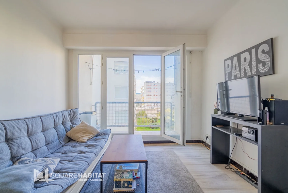Appartement 2 pièces de 41m² à Marseille avec balcon, proche faculté, rentabilité 6,2% 