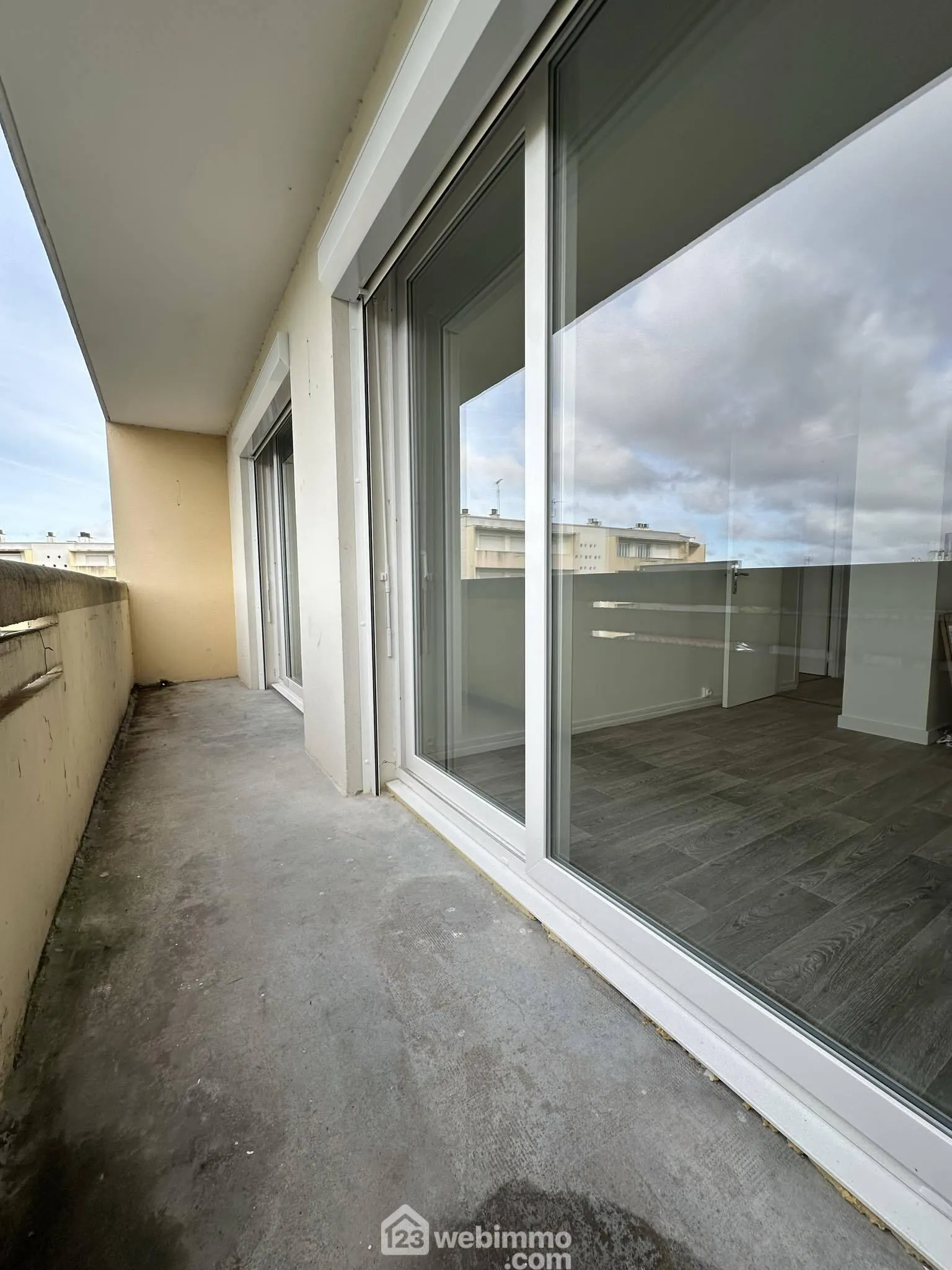 Appartement de 57 m² à Laon avec 2 chambres et cave 
