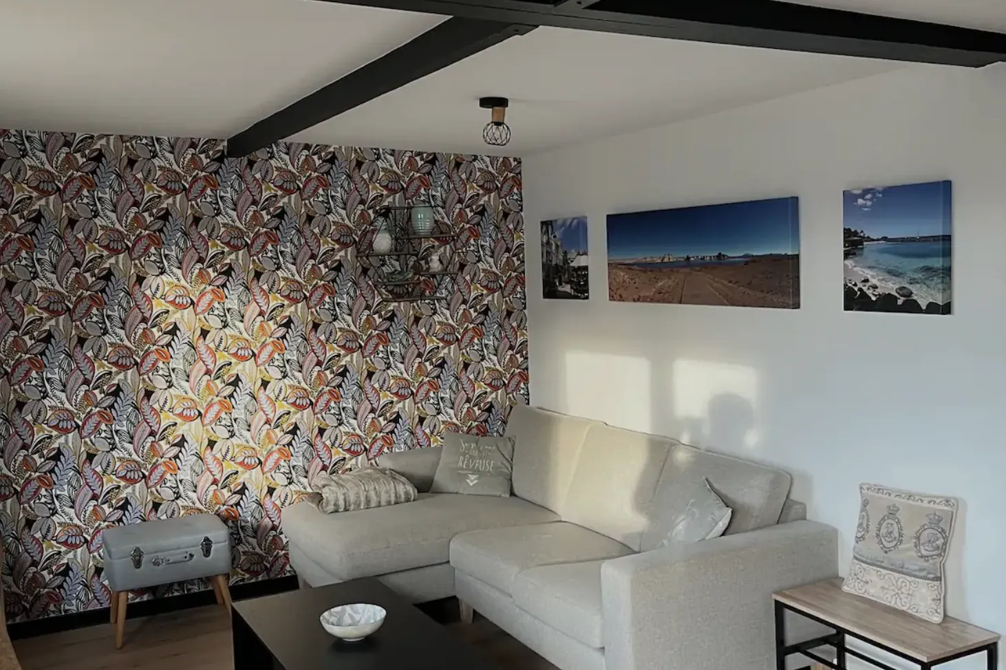 Maison de plain-pied rénovée en campagne d'Escoublac avec terrasses et dépendance 