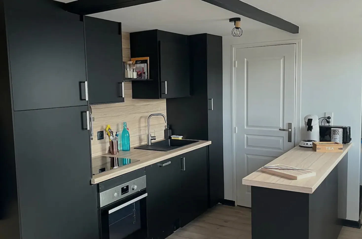 Maison de plain-pied rénovée en campagne d'Escoublac avec terrasses et dépendance 