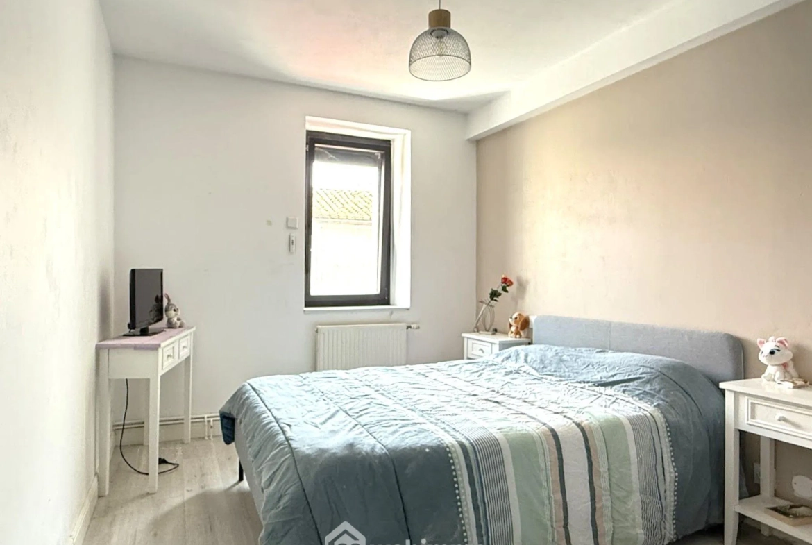 Maison familiale 180 m² à Saint Amand sur Sèvre avec jardin et potentiel touristique 