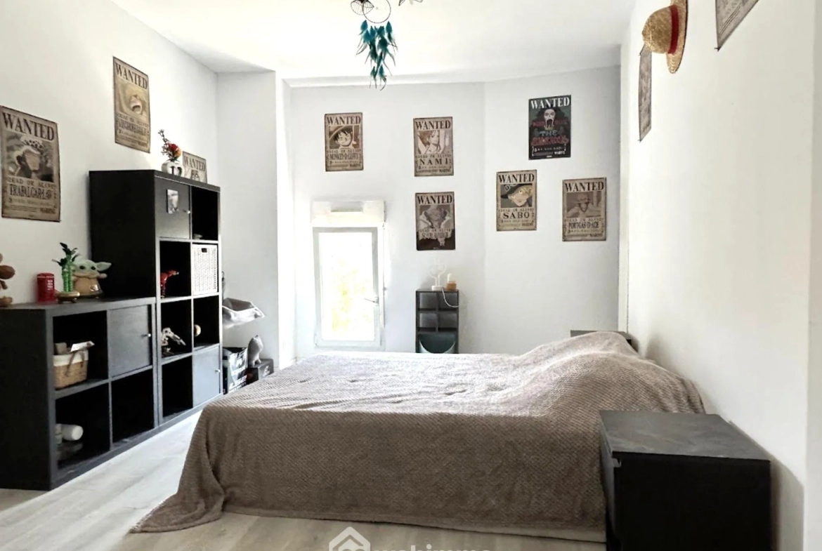 Maison familiale 180 m² à Saint Amand sur Sèvre avec jardin et potentiel touristique 