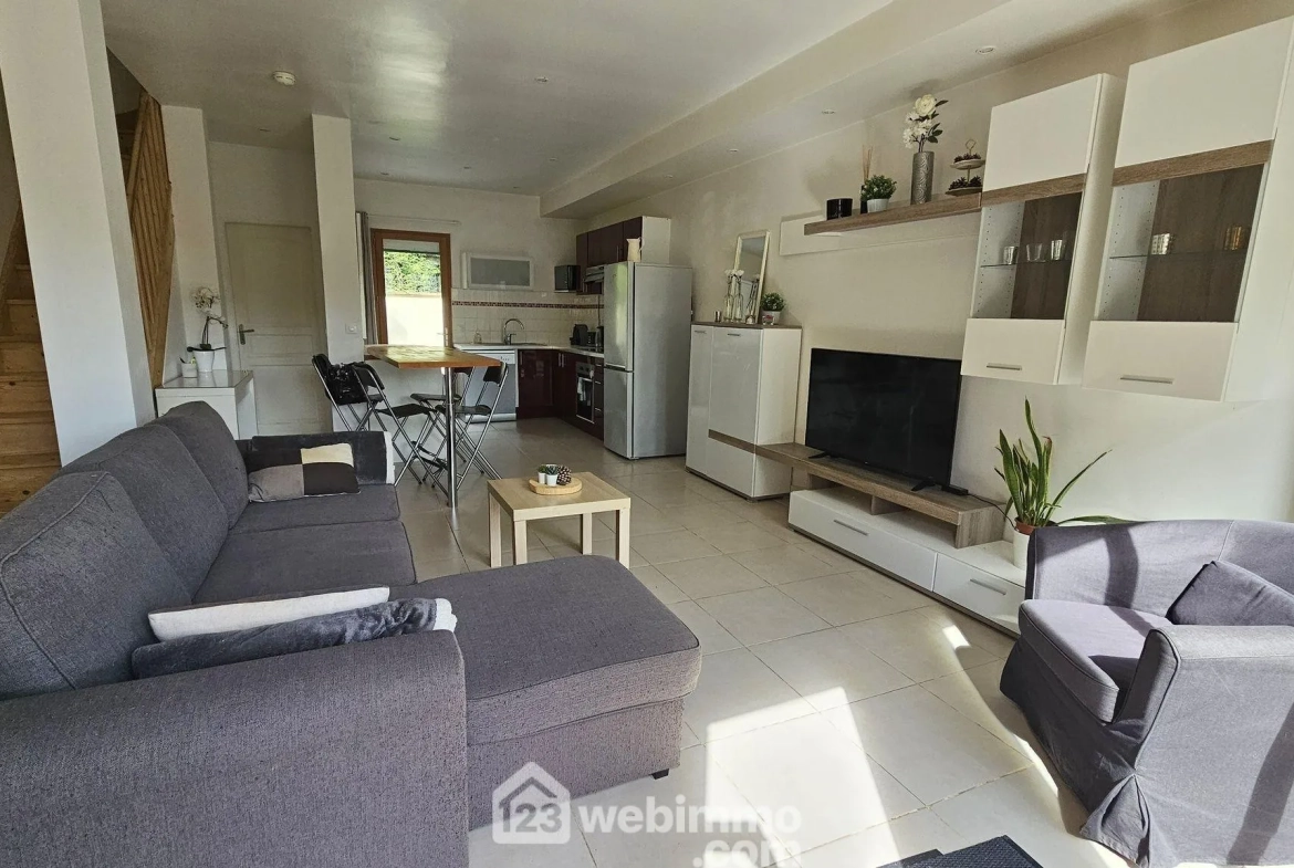 Charmante maison de 66 m² avec terrasses et jardin à Arbonne-la-Forêt 