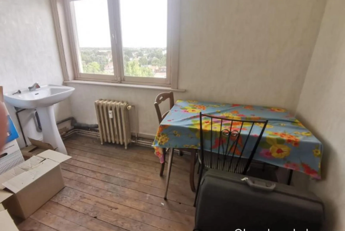 Appartement T3 à vendre à Marcq-en-Baroeul, 75,6 m², proche tramway, calme et à rénover 