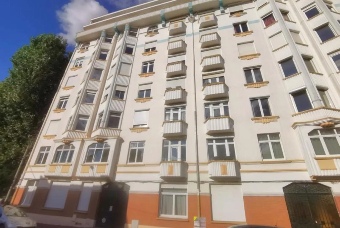 Appartement T3 à rénover proche du tramway à Marcq-en-Baroeul 