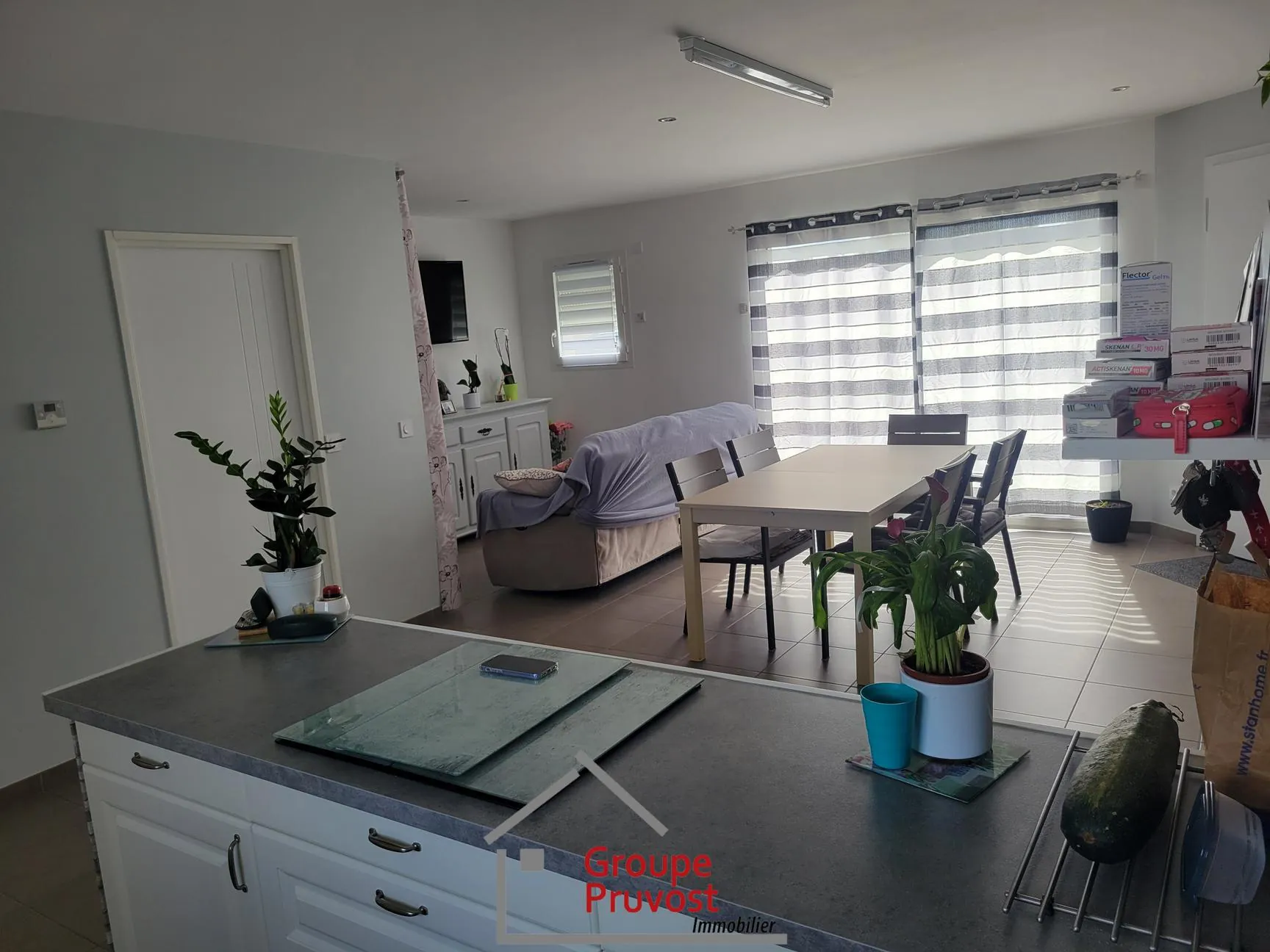 Villa récente à Ouches avec piscine, panneaux solaires et prestations performantes - 77 m² 