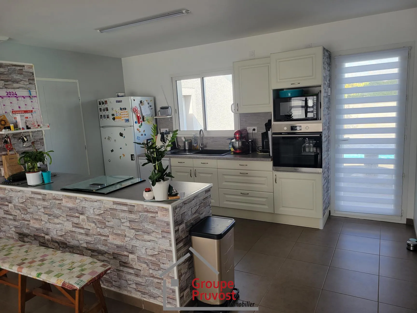 Villa récente à Ouches avec piscine, panneaux solaires et prestations performantes - 77 m² 