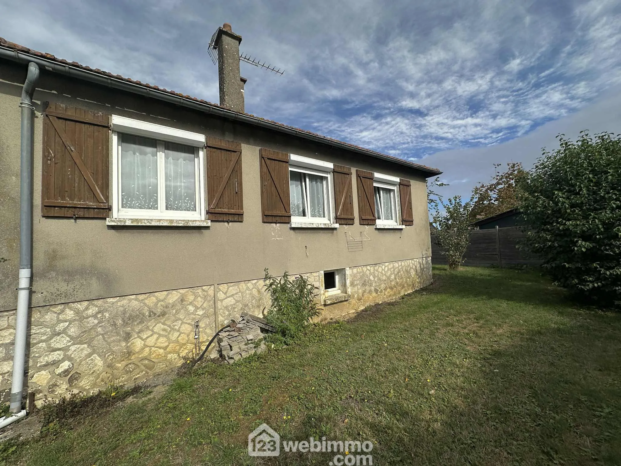 Pavillon de 71 m² avec grand terrain à Couvron-et-Aumencourt 