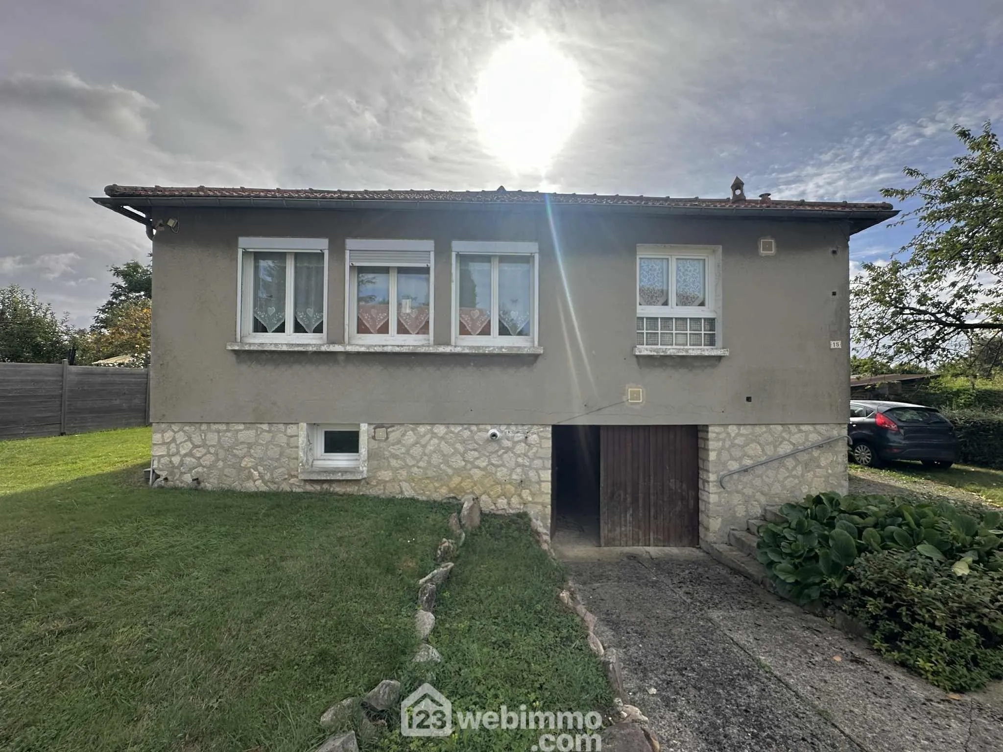 Pavillon de 71 m² avec grand terrain à Couvron-et-Aumencourt 