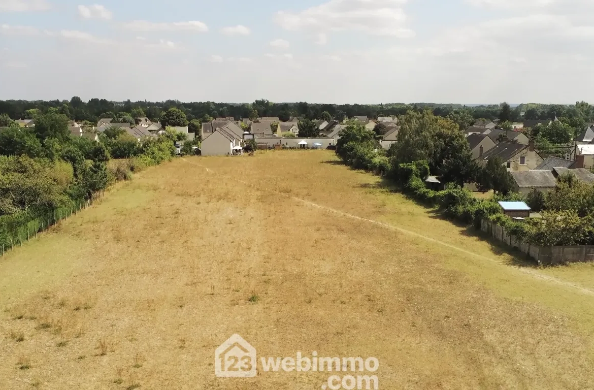 Terrain à bâtir de 589 m² à Mazé Milon près d'Angers 