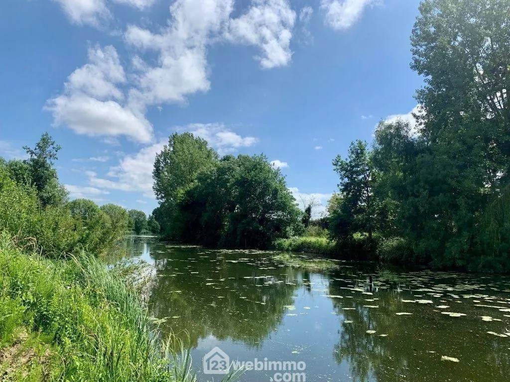 Terrain à bâtir de 589 m² à Mazé Milon près d'Angers 