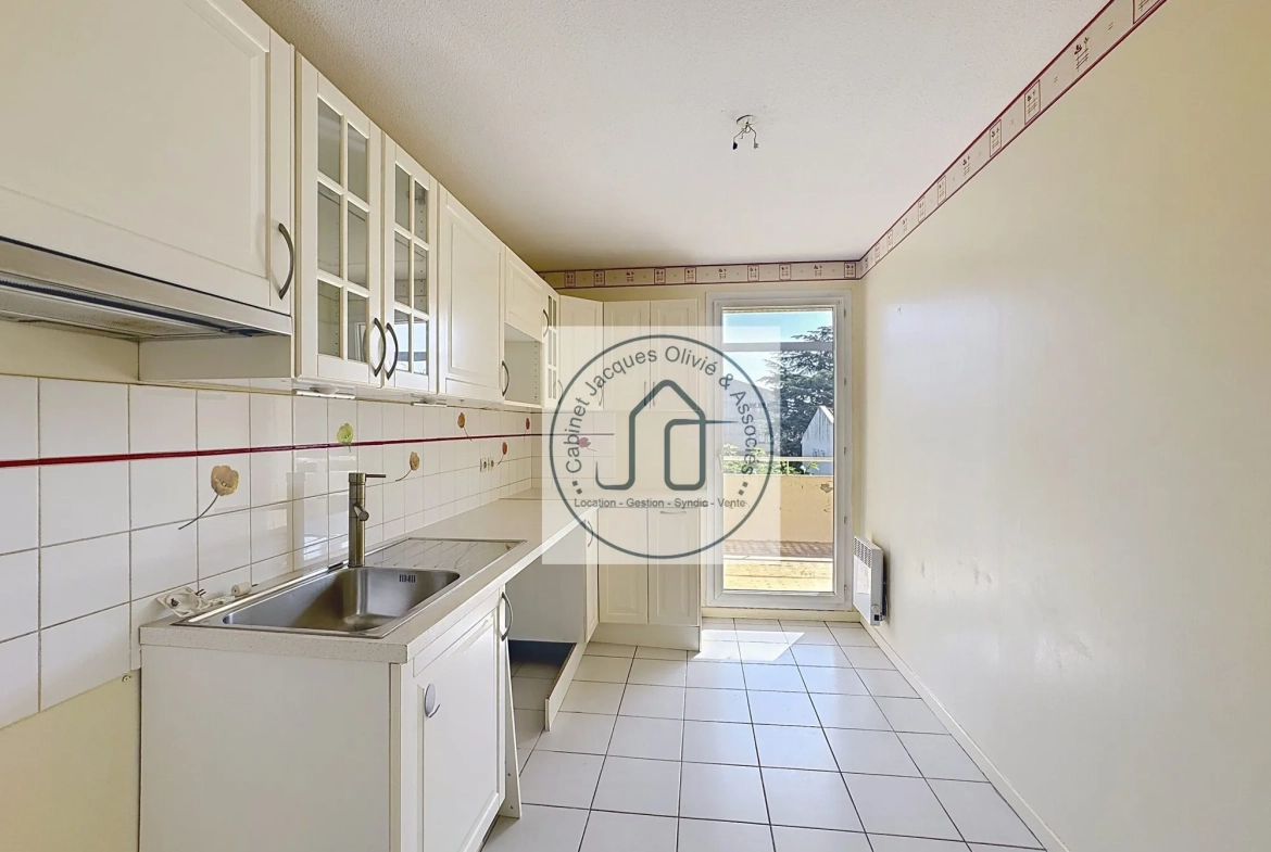 Belle appartement T2 lumineux avec terrasse et piscine à Aucamville 