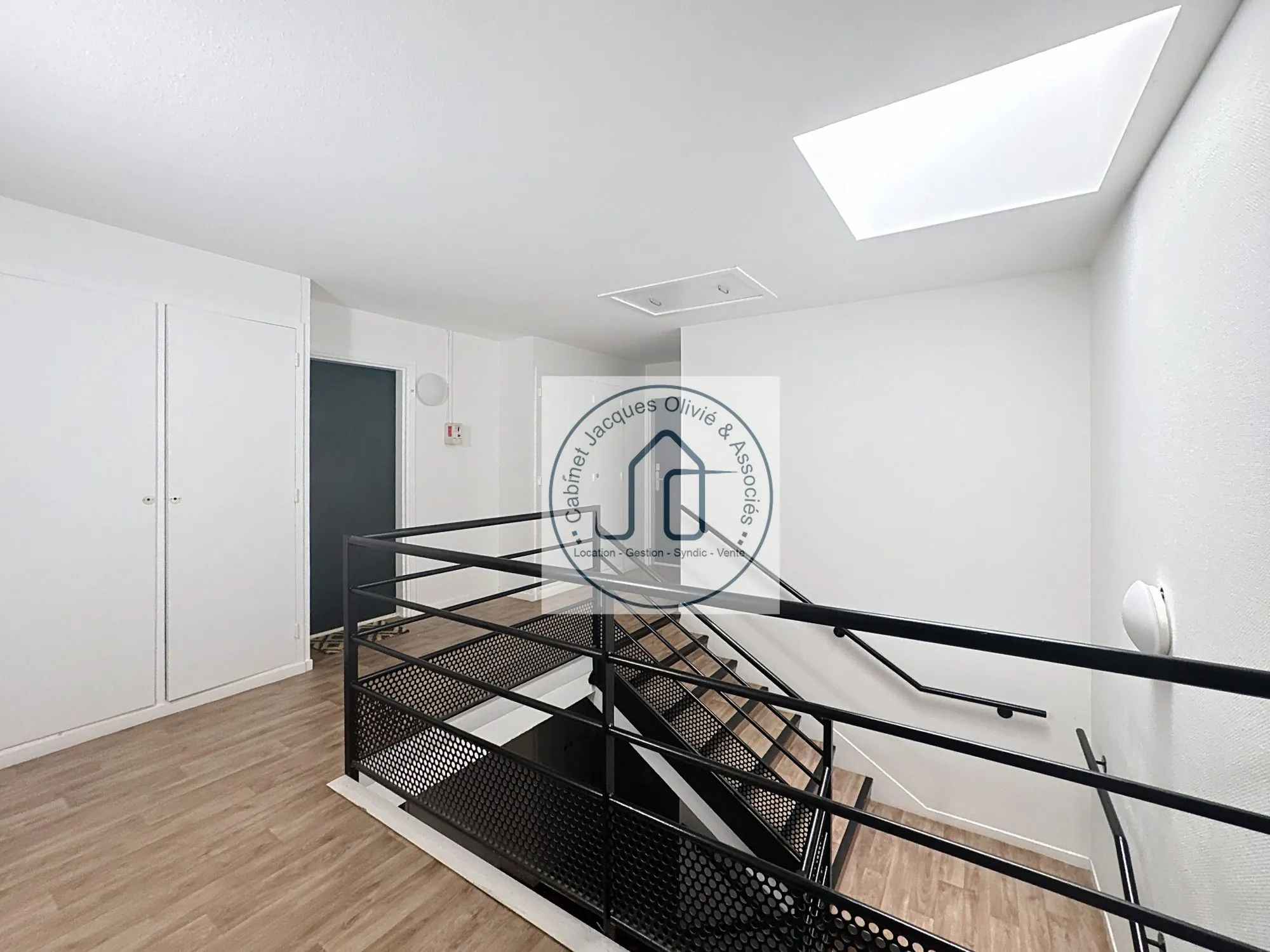 Belle appartement T2 lumineux avec terrasse et piscine à Aucamville 