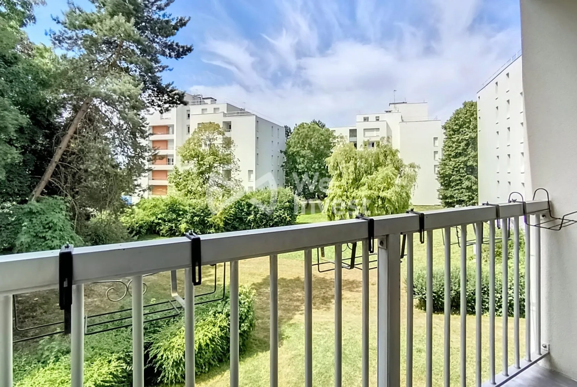 Appartement T3 avec balcon et parking à Roissy-en-Brie 