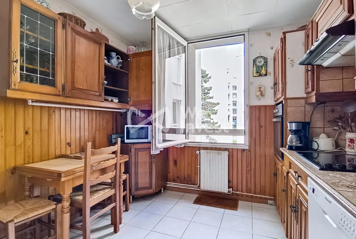 Appartement T3 avec balcon et parking à Roissy-en-Brie 