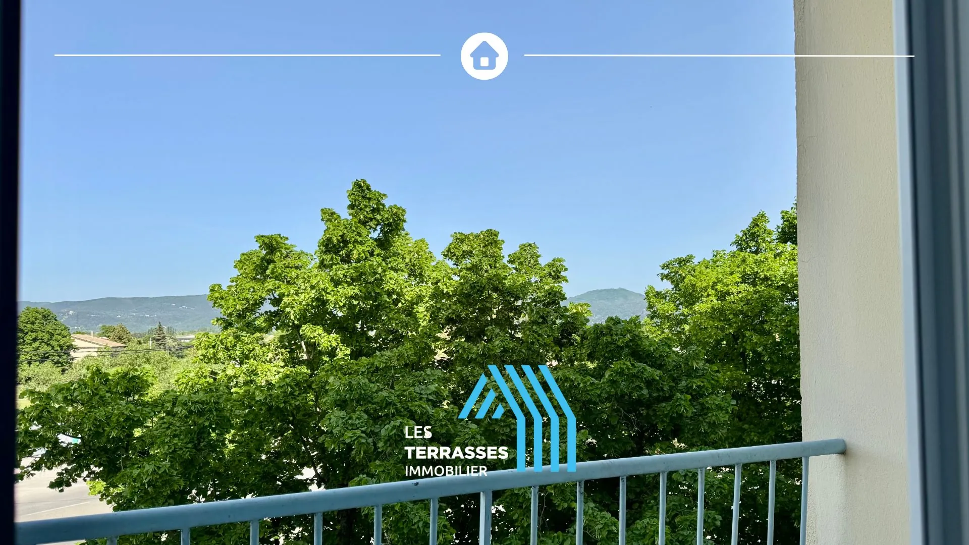 Appartement T3 rénové avec terrasse et cave à Montélimar 
