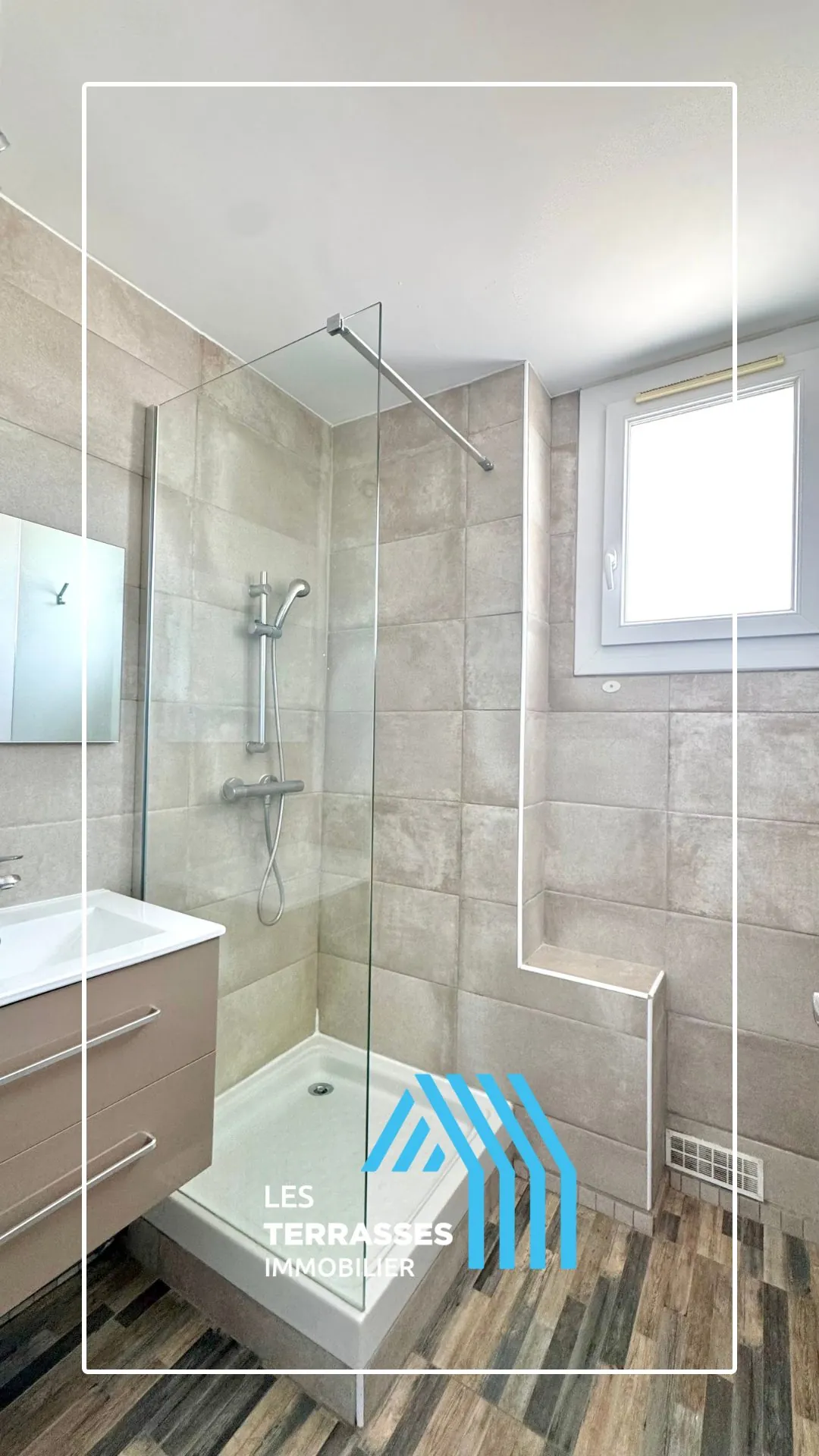 Appartement T3 rénové avec terrasse et cave à Montélimar 