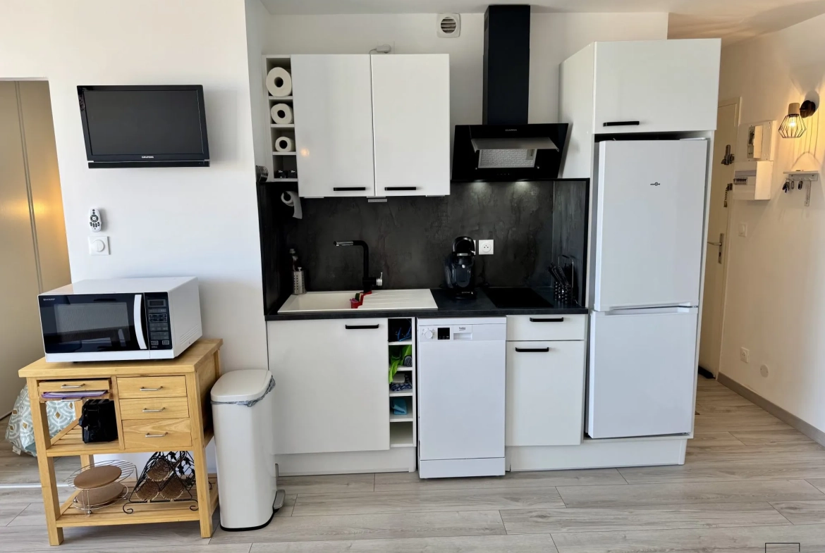 Appartement 2 pièces avec Vue Panoramique sur la Mer à Narbonne-Plage 